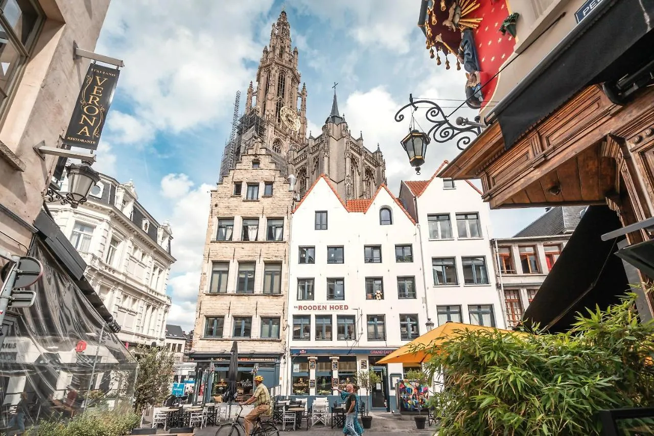 Apartment Tempel Cathedral Lodge In The Heart Of Antwerp Belgium